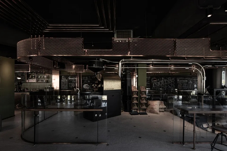 荔浦硬核的金属质感，让这个杭州餐饮空间设计绝了